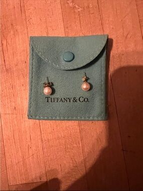 Pearl earrings